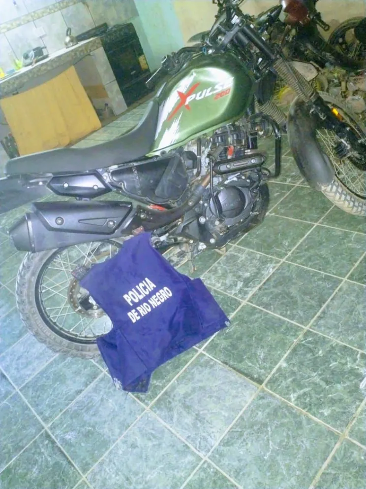 La moto había sido robada en la capital neuquina durante los primeros días de octubre del 2024 (Foto Policía RN).