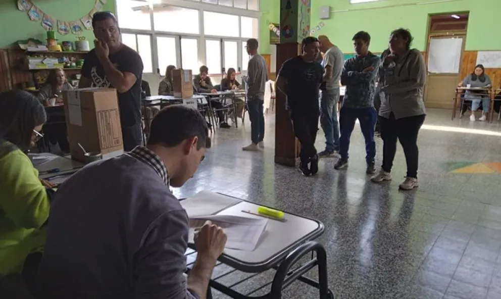 13 mesas están habilitadas para que cerca de 4.000 vecinos de Godoy voten este domingo. (Foto LCR)