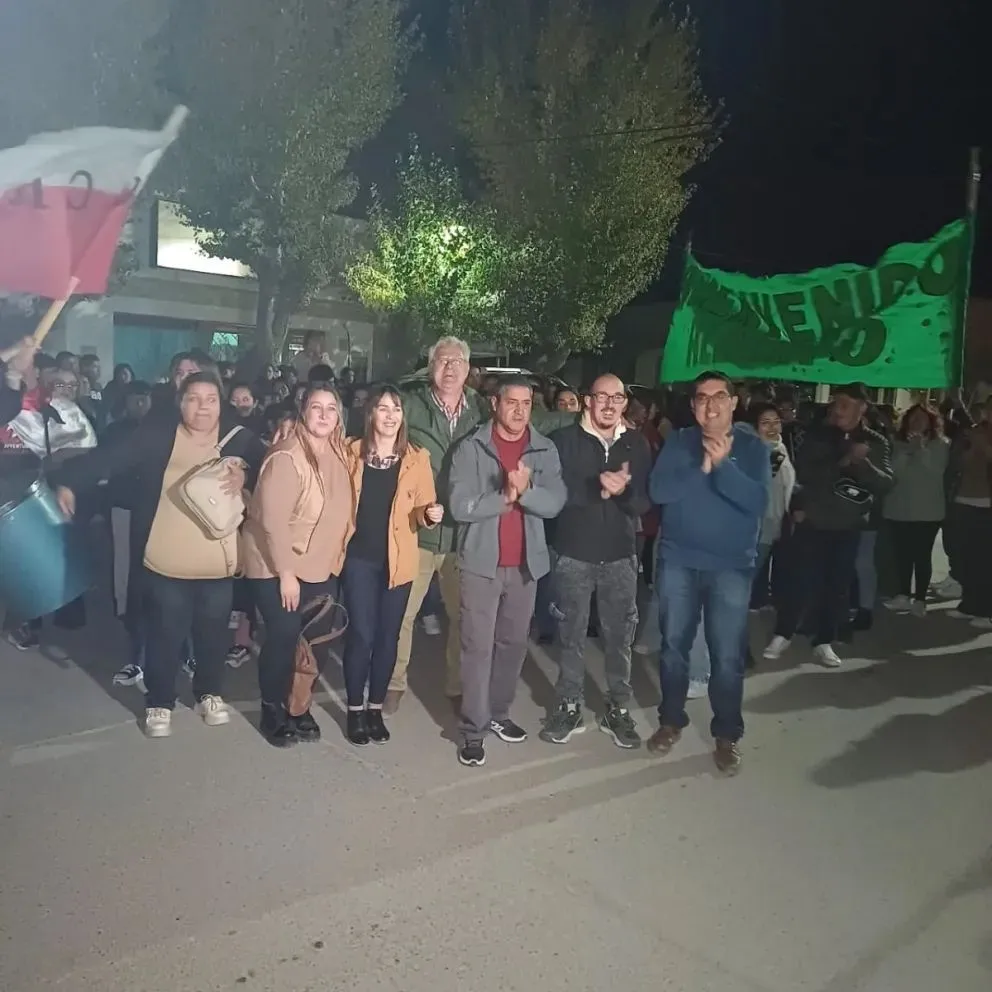 Magadela y el intendente José Mellado celebran ahora en la ciudad. Foto: gentileza