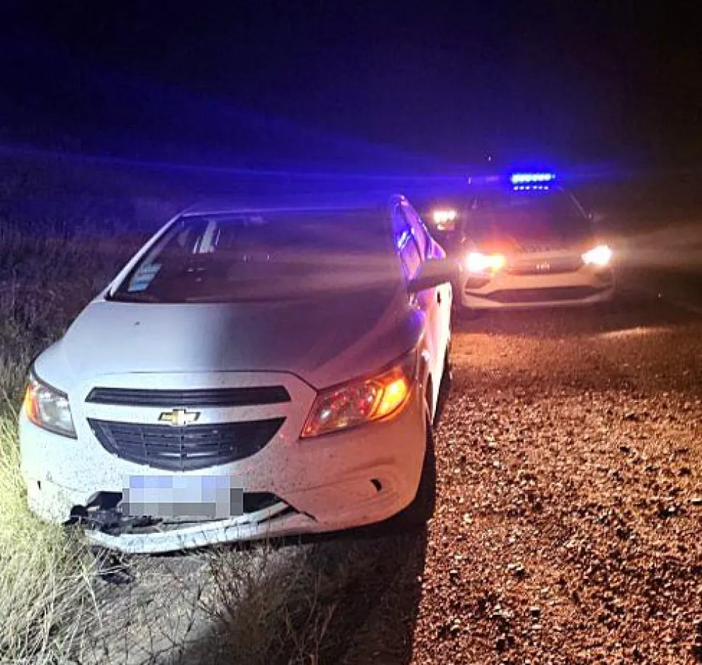 El vehículo circulaba desde Viedma con destino a General Roca. 