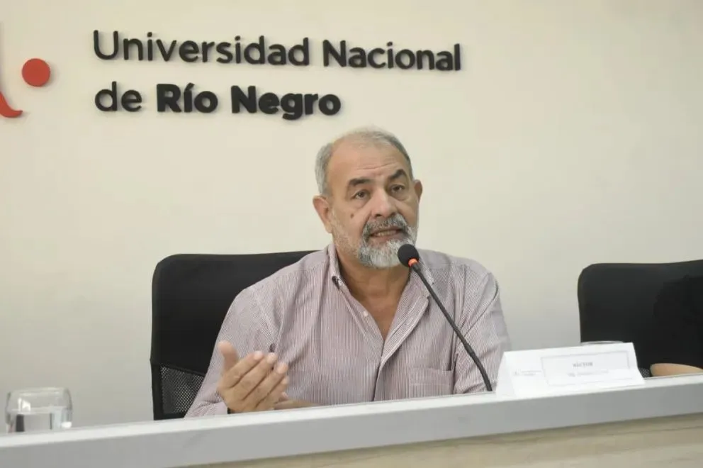 A pesar de los contratiempos, Torres resaltó la calidad institucional y las acciones para evitar el desgranamiento de alumnos.