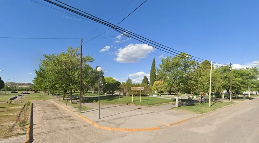 Hoy se realizará el encendido del árbol de navidad en la Plaza Cardenal Cagliero. Foto: archivo