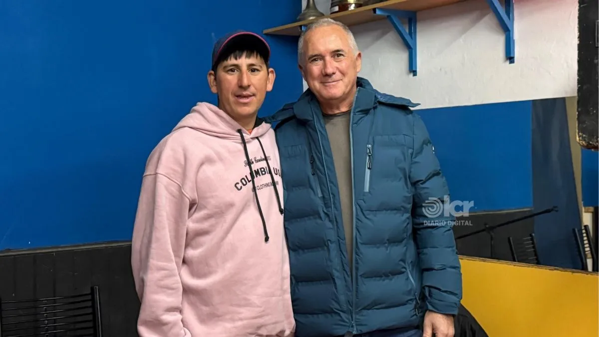 El legislador Luis Ivancich junto al escritor.