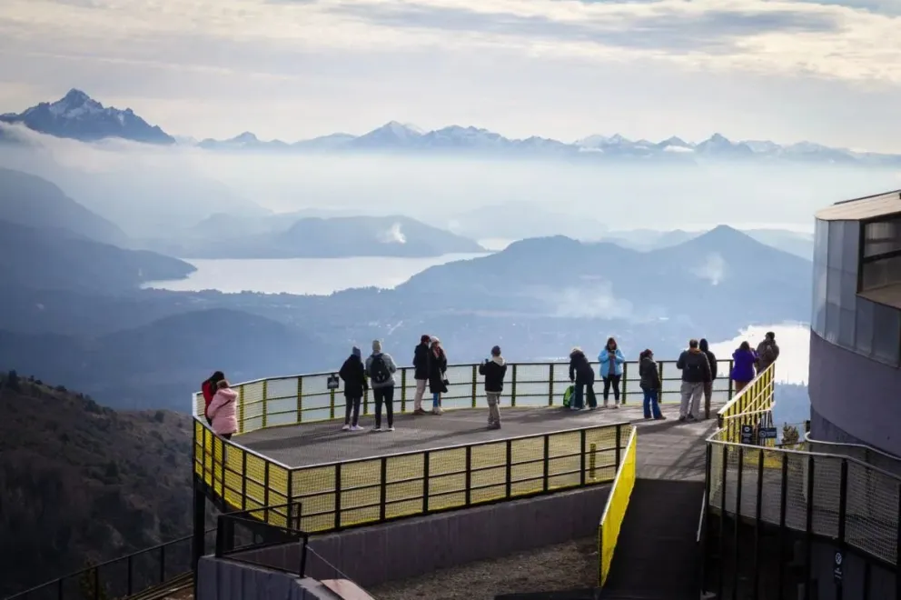 La cima del mundo: la vista desde el nuevo mirador del Cerro Otto 