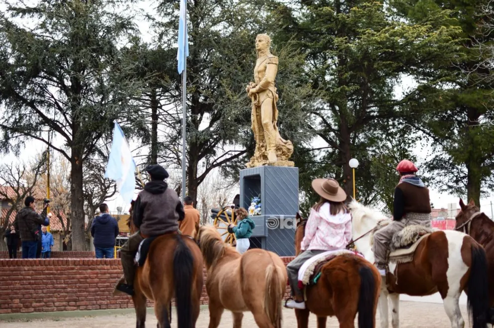Las actividades continuarán a las 18:00 en la plaza Manuel Belgrano. (Foto: Celeste Cerezuela)