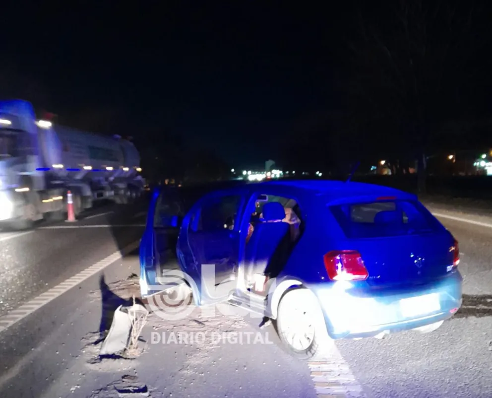 El impactó contra el guardarrail ocurrió minutos antes de las 7 frente a barrio Don Bosco. 