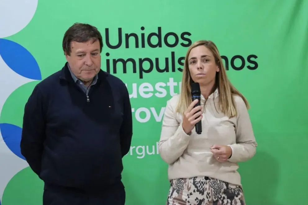 Provincia entregó 320 millones para la finalización de una red de agua. Foto: Tania Domenicucci ANRoca. 