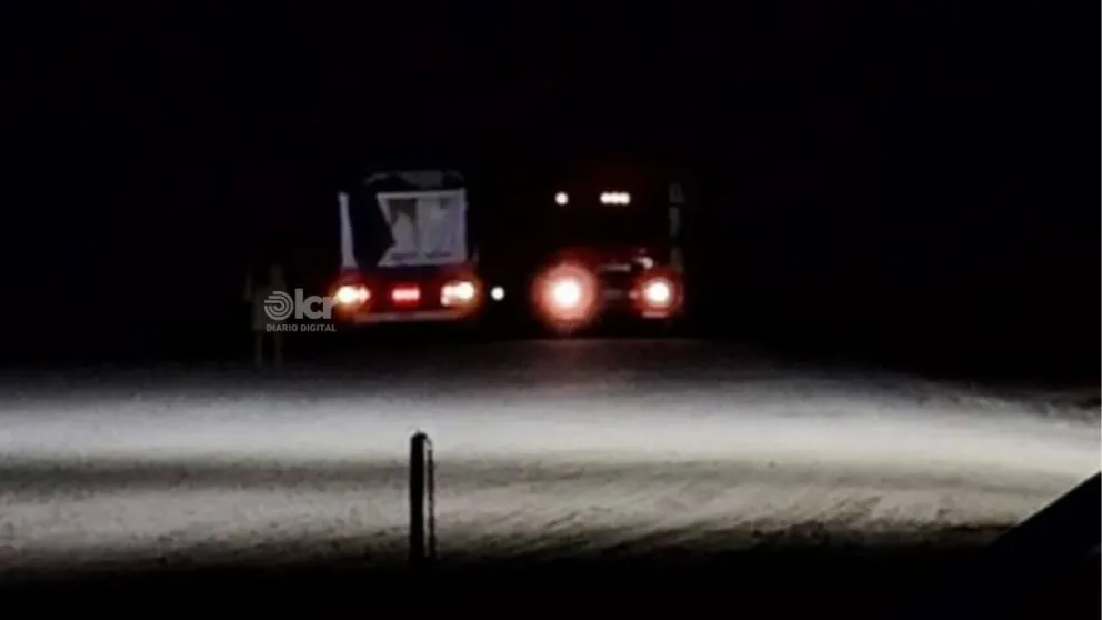 En muchas ocasiones, podría pensarse que se trata de un simple truco visual o una imagen retocada con Photoshop. Pero en este caso, la fotografía fue tomada por el propio personal policial, sin alteraciones ni ediciones.