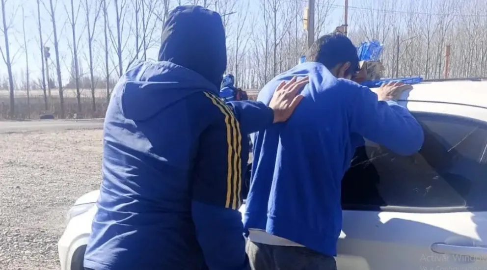 La policía estaba tras los pasos del detenido hasta que lograron dar con el.