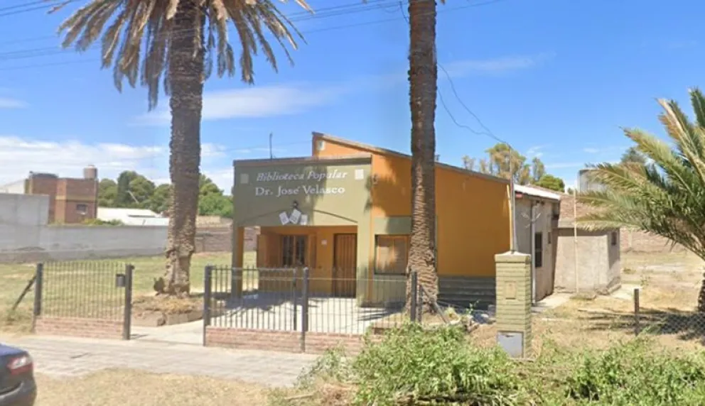 La biblioteca durante los últimos 60 años ha sido un baluarte para la cultura local. (Foto archivo)