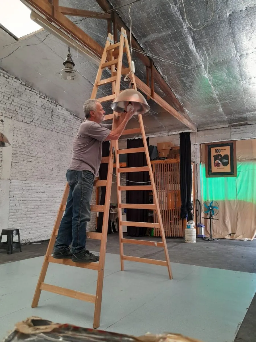 Oscar "Tachi" Benito, director de la obra teatral.