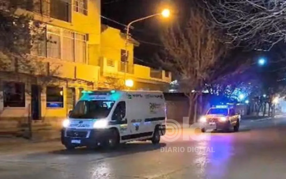 El arribo de la ambulancia se produjo minutos antes de las 21 (Foto gentileza).