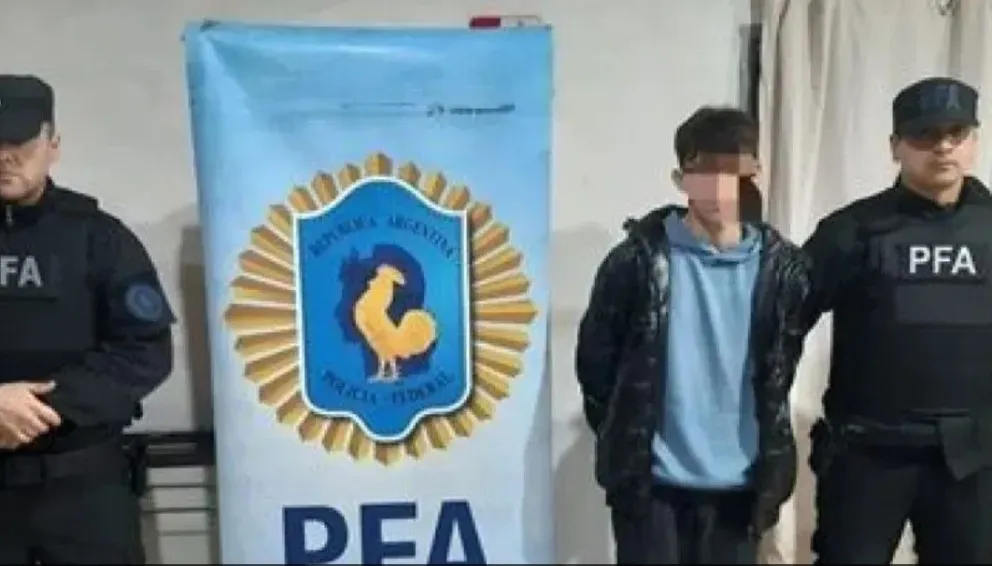 El cipoleño fue rastreado a través de su celular que aún seguía activo. No se sabe a cuántos menores más ha engañado.