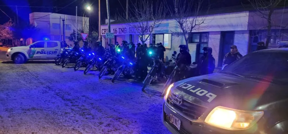 Los últimos controles se concentraron en Huergo y Cervantes (Foto Policía RN).