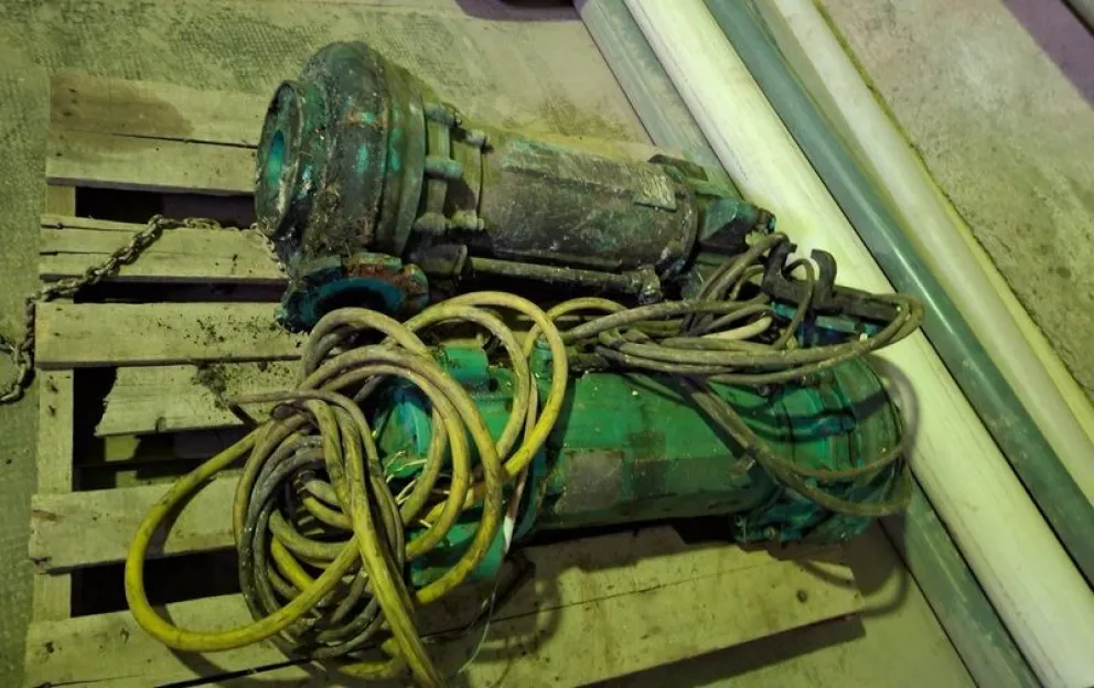 Las bombas sufrieron roturas y necesitan una urgente reparación. (Fotos gentileza)