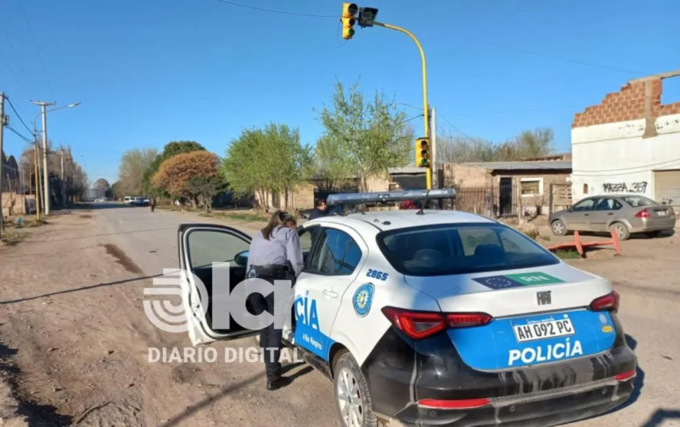 La policía local no fue informada sobre el motivo de los allanamientos. Sí presta colaboración para el corte del tránsito.