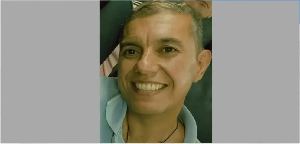 Como dato característico, posee un tatuaje del nombre “Ailen” en el antebrazo. (Foto gentileza)