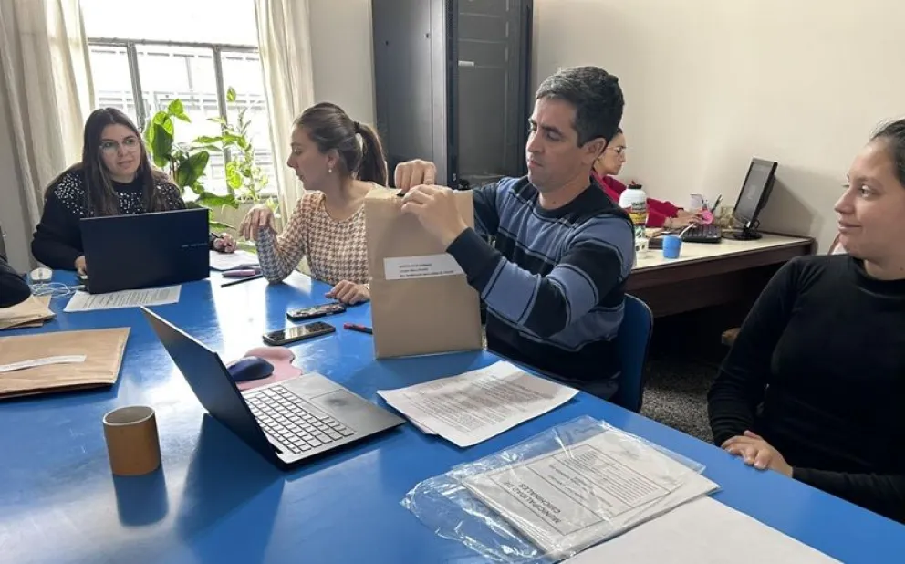 Esta semana se conocieron las ofertas de dos empresas interesadas en la obra de asfalto en Chichinales. (Foto gentileza)