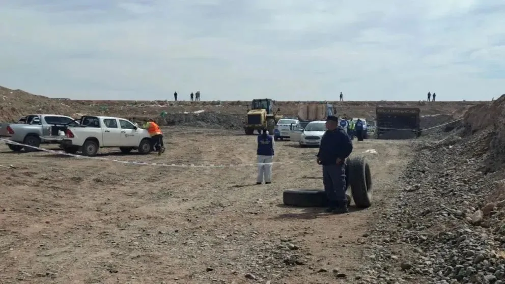 El cuerpo será trasladado para exámenes más precisos que permitan conocer las causas de la muerte (imagen cipo360)