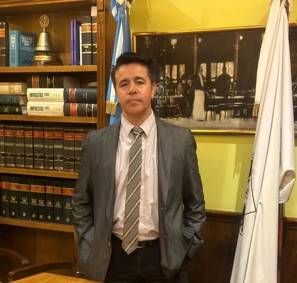 El abogado penalista es reconocido por su participación en casos de alto perfil a nivel nacional y por sus análisis en medios de comunicación sobre temas legales (Foto gentileza).