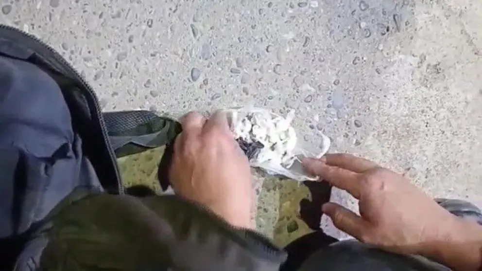 Al ser interceptados, los sospechosos dieron explicaciones confusas sobre su accionar.