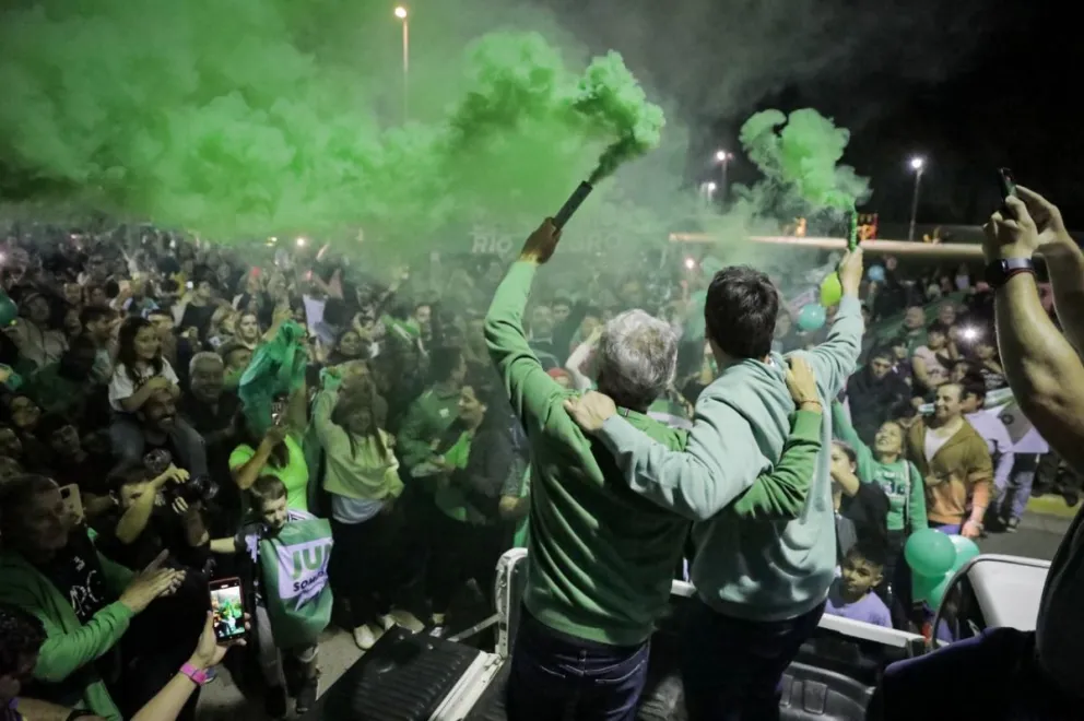 Caravana en Viedma en respaldo a Facundo López.
