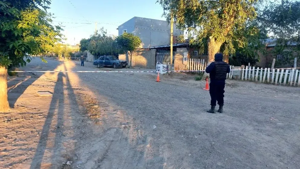 El homicidio en 25 de Mayo derivó en varios allanamientos realizado en el barrio y otros puntos de la ciudad. Foto LCR (archivo).