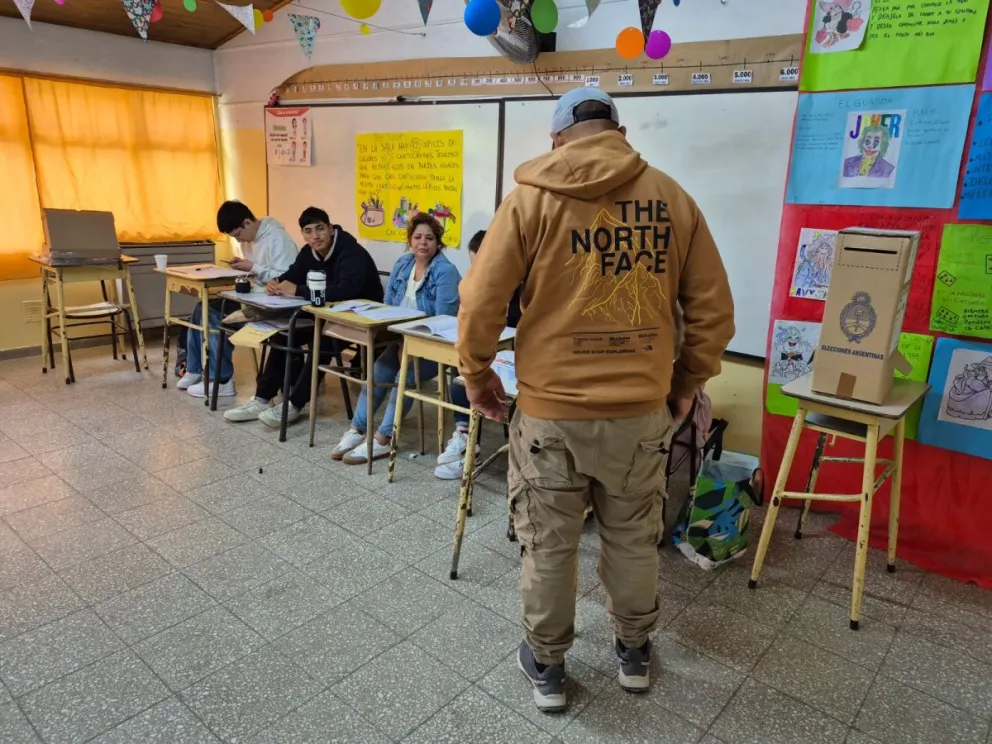 Algunos de los jóvenes que no pudieron emitir su voto tenían más de 18 años. Foto LCR (ilustrativa).