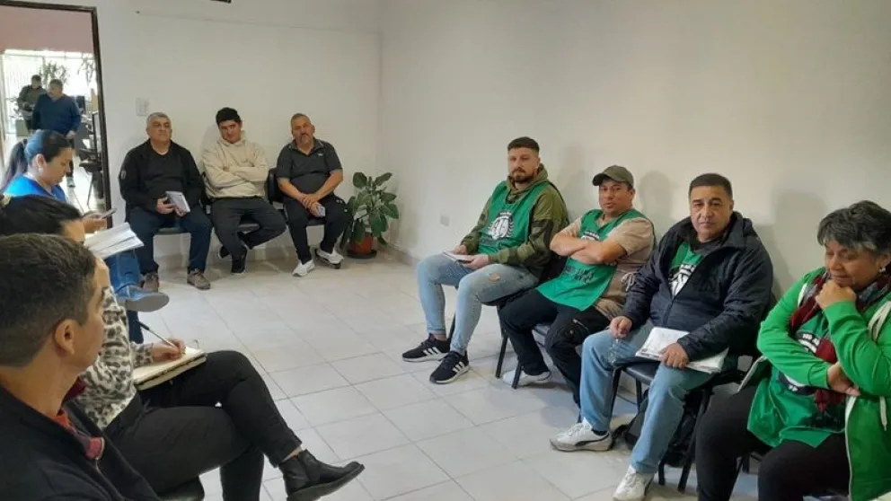 ATE, Soyem y UPCN cerraron hoy los acuerdos salariales para trabajadores municipales de Chichinales y Godoy. Foto: Gentileza