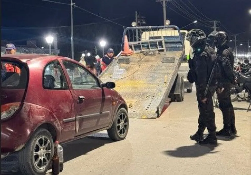 Entre camionetas, autos y motos, fueron 23 los vehículos que se retuvieron. Foto Policía RN. 