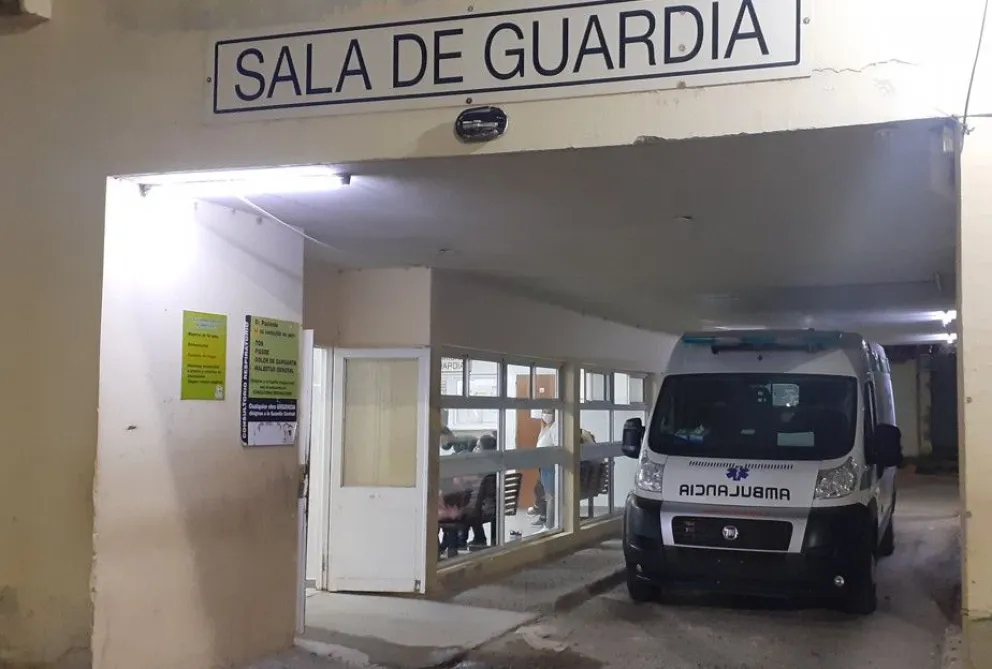 La mujer fue trasladada en código rojo hasta el hospital de Roca. El accidente sucedió en la tarde y la muerte se produjo en horas de la noche. FOTO LCR (archivo).
