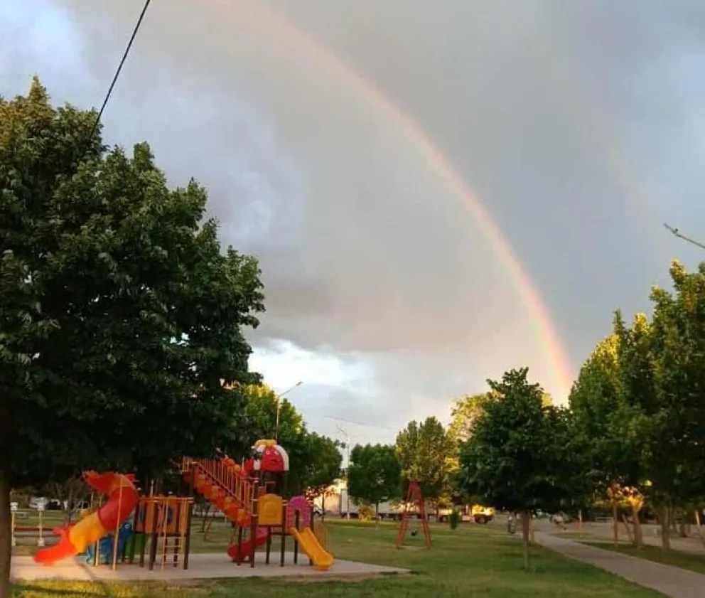 Hoy estará cálido y ventoso. Mañana y, sobre todo el viernes y sábado, seguirá en ascenso el termómetro. Foto gentileza Carlos Acosta.