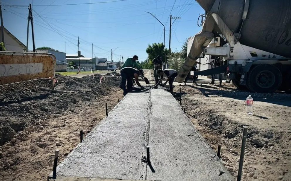 Esta semana se completaron los trabajos de construcción y se deberá esperar el fraguado del material para habilitar el tránsito. Foto: gentileza
