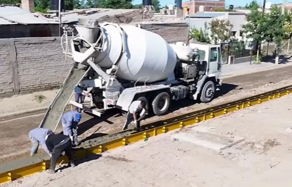 El desagüe ya fue entubado en más de 500 metros, por lo que ahora se avanza con más obras en el sector. Foto: gentileza