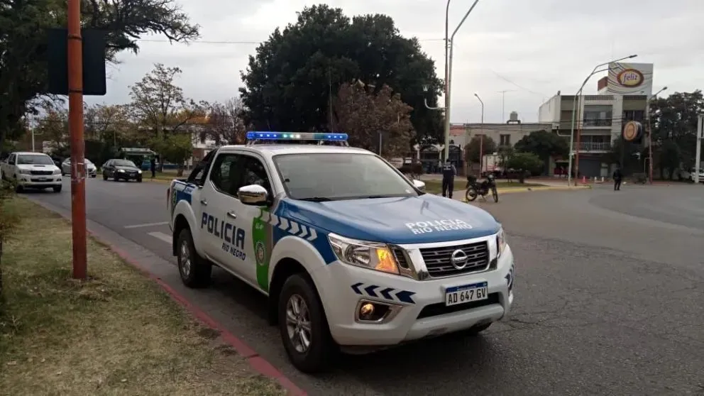 Los delincuentes, encapuchados, armados y con guantes, actuaron con suma precisión. Sigue la búsqueda en toda la región. Foto: archivo.