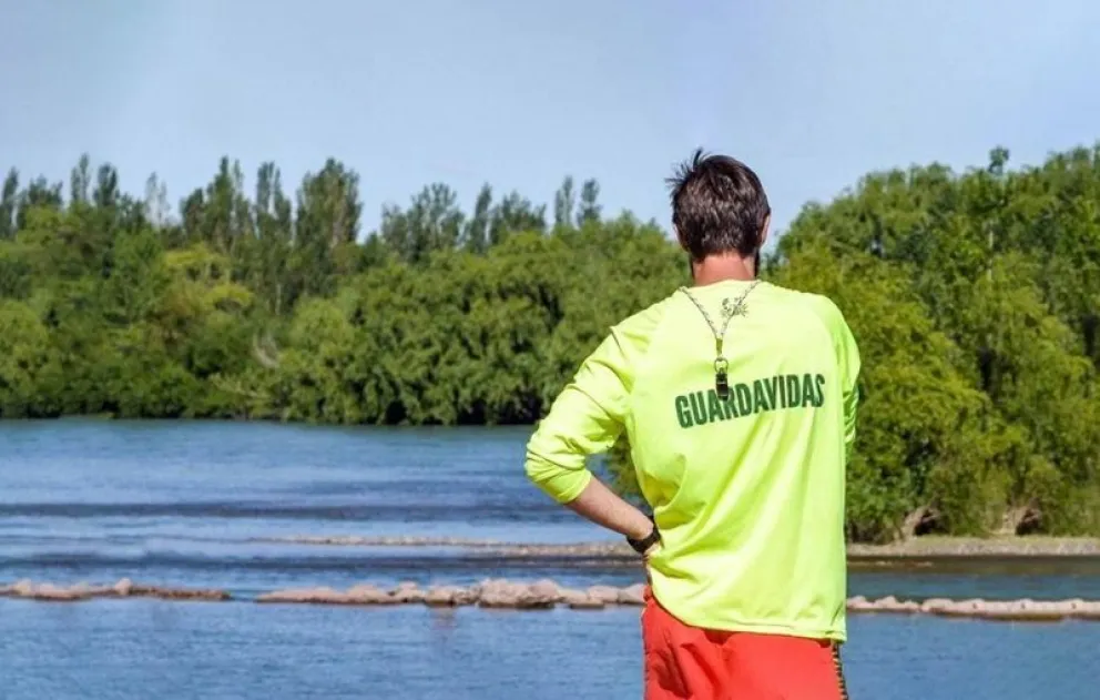 El municipio de Regina mantiene abierta la recepción de postulaciones para el cuerpo de guardavidas. Foto: archivo
