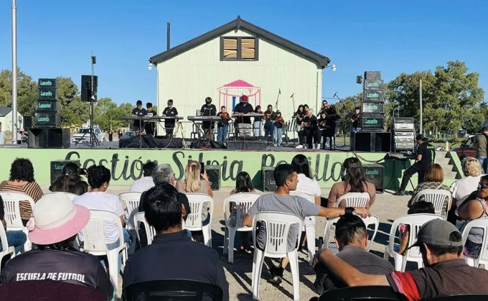 Por las lluvias anunciadas para el domingo, se reprogramó la muestra de los talleres culturales y deportivos. Foto: archivo