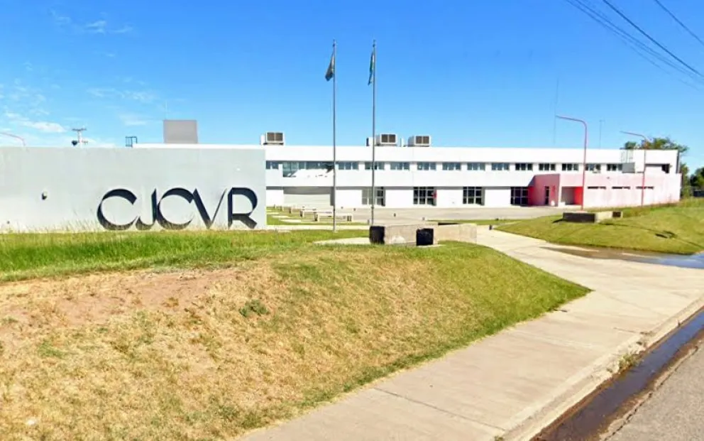 La Juzgado de Familia de Villa Regina habilitó la feria para escuchar al adolescentes y autorizar su viaje a un torneo en Chile. Foto: archivo