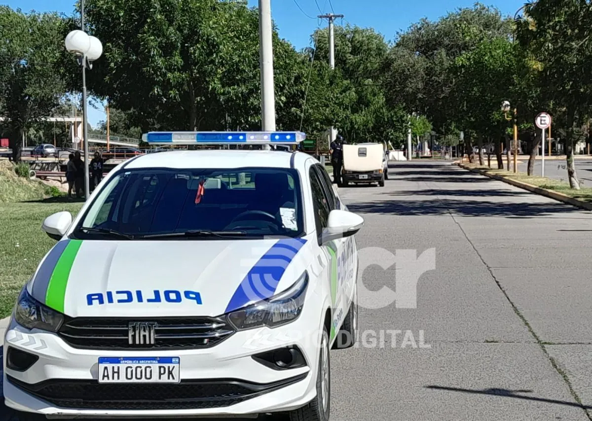 En el lugar trabajaron efectivos de la Quinta y Criminal&iacute;stica. Foto LCR.