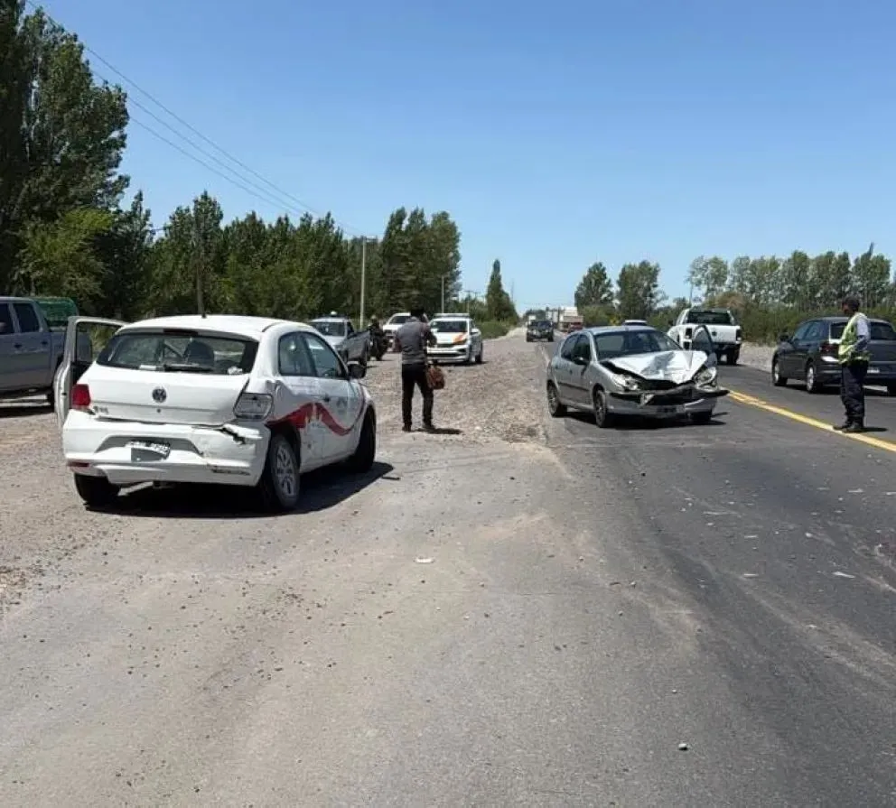 No necesitaron atención médica, ya que no había ocupantes lesionados. (Foto gentileza)