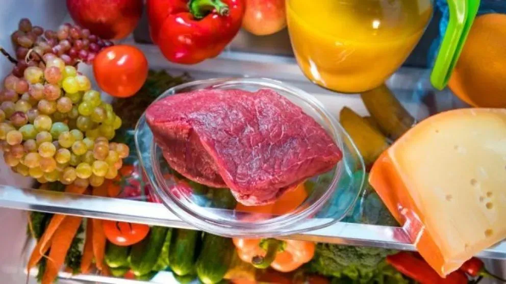 Intoxicación o riesgo de contraer SUH, son los potenciales peligros de no tomar las precauciones al momento de conservar los alimentos. Foto: Web