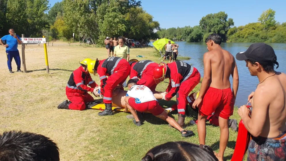 El simulacro se realizó ayer entre las 16,30 y las 17,05. Fotos gentileza.