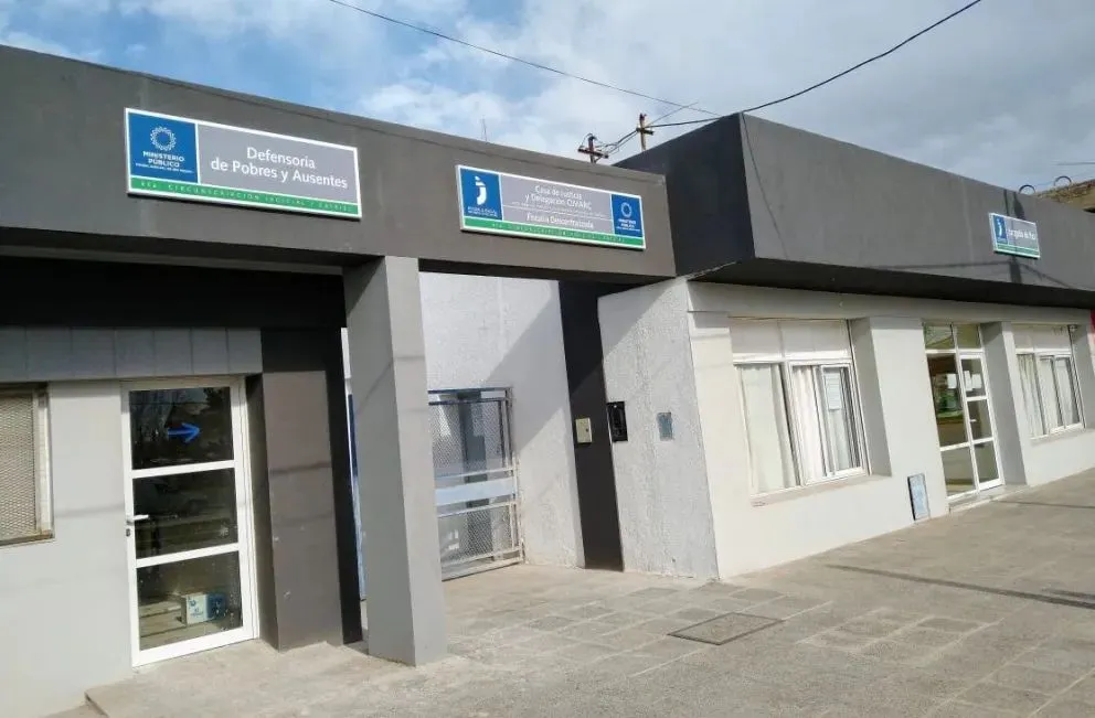 Por decisión de la justicia, ambos imputados tienen prohibido acercarse a la víctima, a su hermano y al testigo menor de edad. Foto archivo