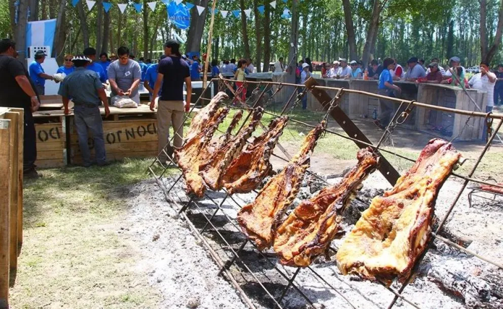 La cantina tendrá la exclusividad para la venta de carne asada y bebidas durante los dos día de la Fiesta Provincial del Gaucho. Foto: archivo