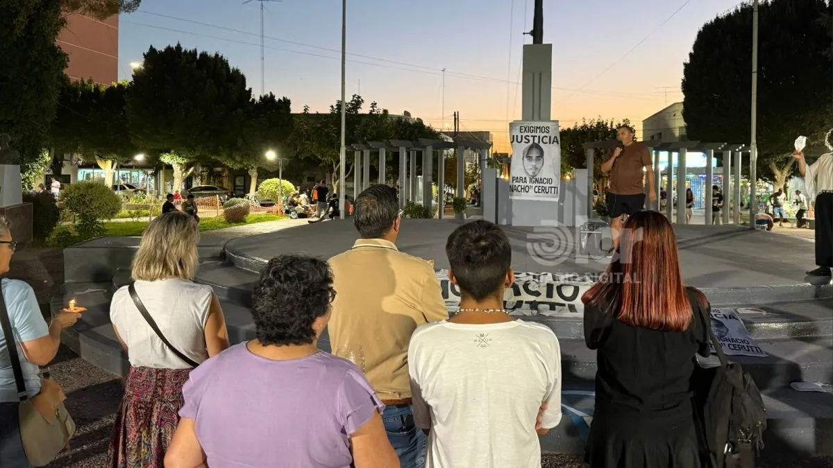 Tambi&eacute;n se realiz&oacute; un momento de oraci&oacute;n. Foto: Celeste Cerezuela (LCR)