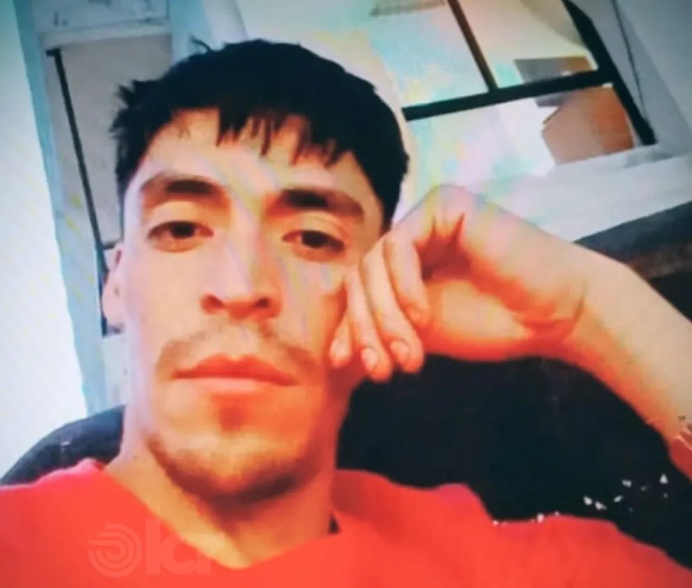 El joven fue visto por última vez el sábado a las 17.30 aproximadamente. Foto Policía RN.