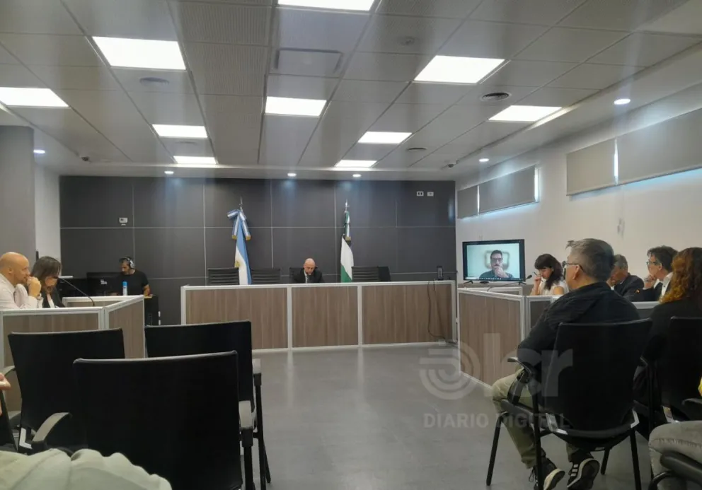 La audiencia se hizo en la Ciudad Judicial y contó con la presencia de los 7 imputados. Foto LCR. 