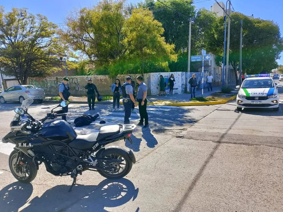 Hasta el lugar llegaron uniformados de la Comisaría Tercera. Foto gentileza