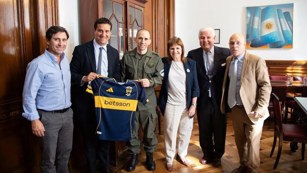 Bullrich recibió a Nahuel Gallo junto a otros senadores. 