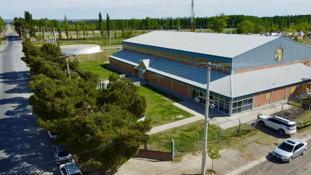 Los interesados deben acercarse al polideportivo ubicado en calle La Flora. Foto Municipio Chichinales.